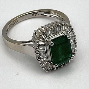 EFFY Brasilica Collection Emerald & Diamond Ring.  Sz 6.75